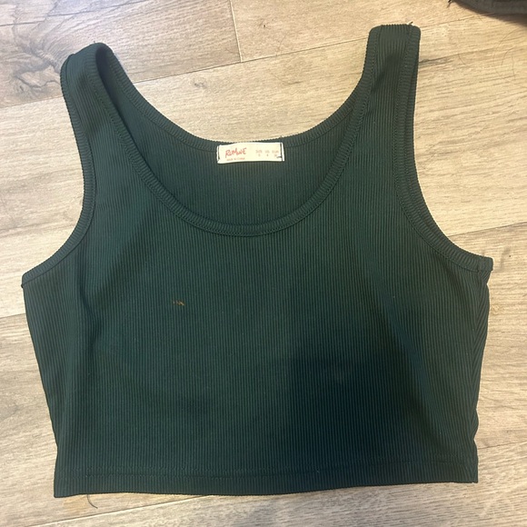 Ultra crop brown and green Romwe tanks. - Picture 1 of 2